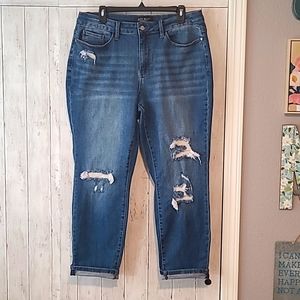 Judy Blue Distressed Thermal Patch Boyfriend Jeans